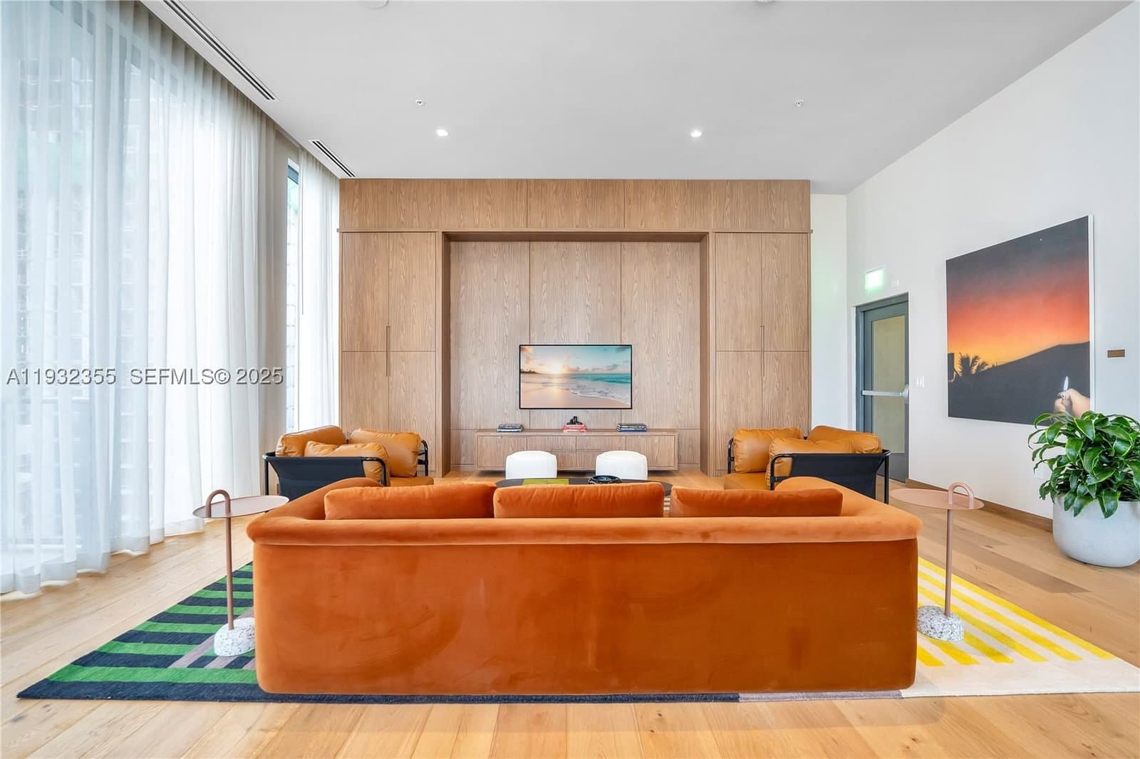 2+1 Condo — 11 6 Street #2201, Miami, FL 33132