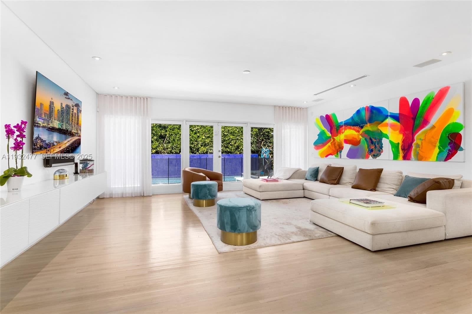 5+1 Müstakil ev — 6420 Pinetree Drive Cir, Miami Beach, FL 33141