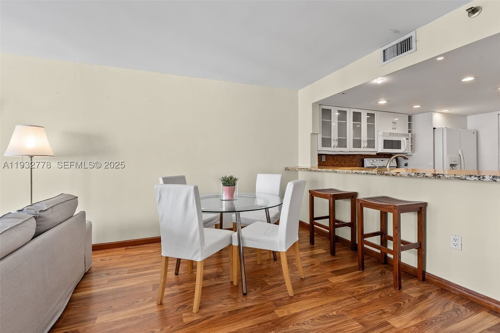 1+1 Condo — 555 15th St #14G, Miami, FL 33132