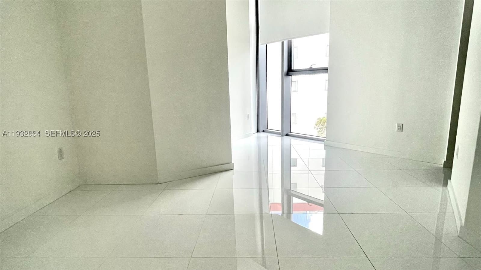 2+1 Condo — 851 1st Ave #412, Miami, FL 33132