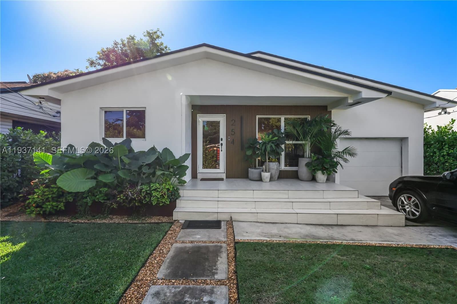 3+1 Müstakil ev — 254 43rd St, Miami, FL 33127