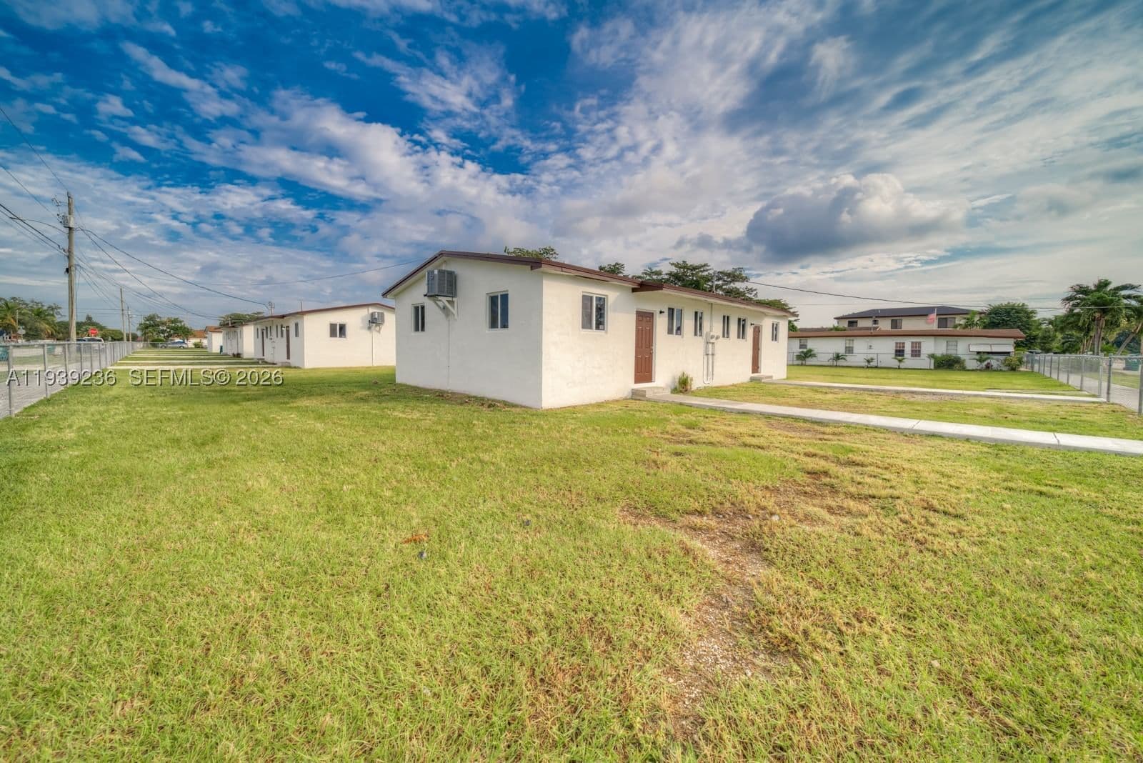 3-bedroom Property — 10290 177th St #10290, Miami, FL 33157