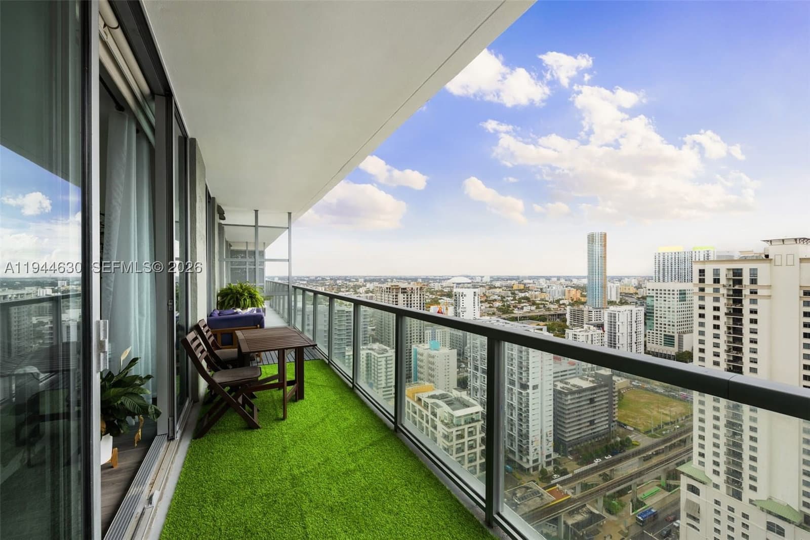 2-bedroom Condo — 1111 1st Ave #3723-N, Miami, FL 33130