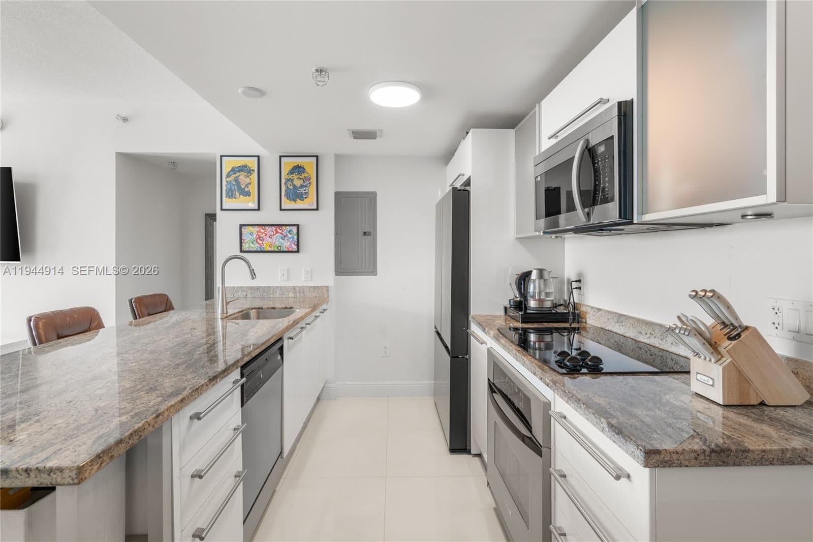 2+1 Condo — 185 7th St #2702, Miami, FL 33130