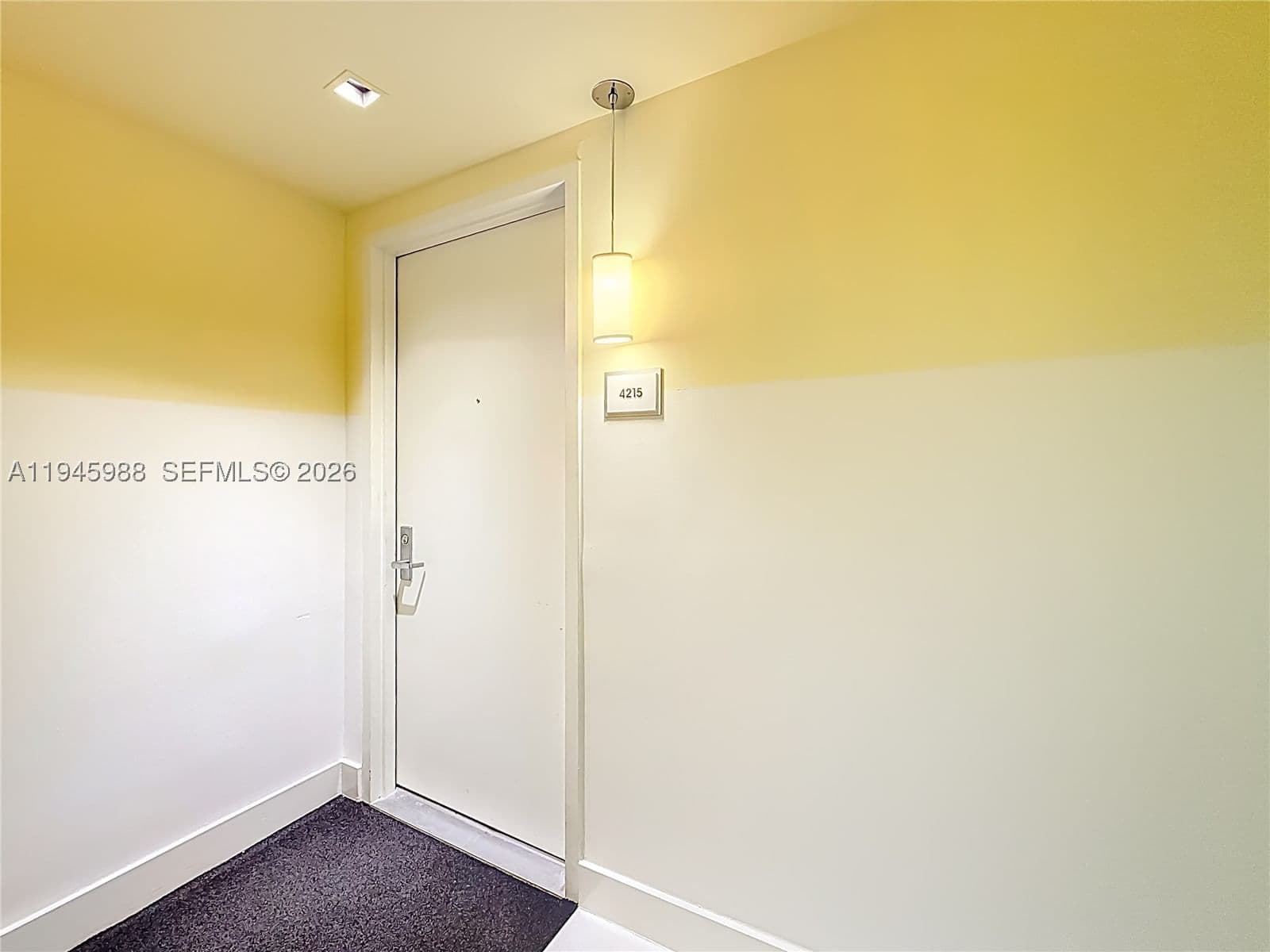 2+1 Condo — 475 Brickell Ave #4215, Miami, FL 33131
