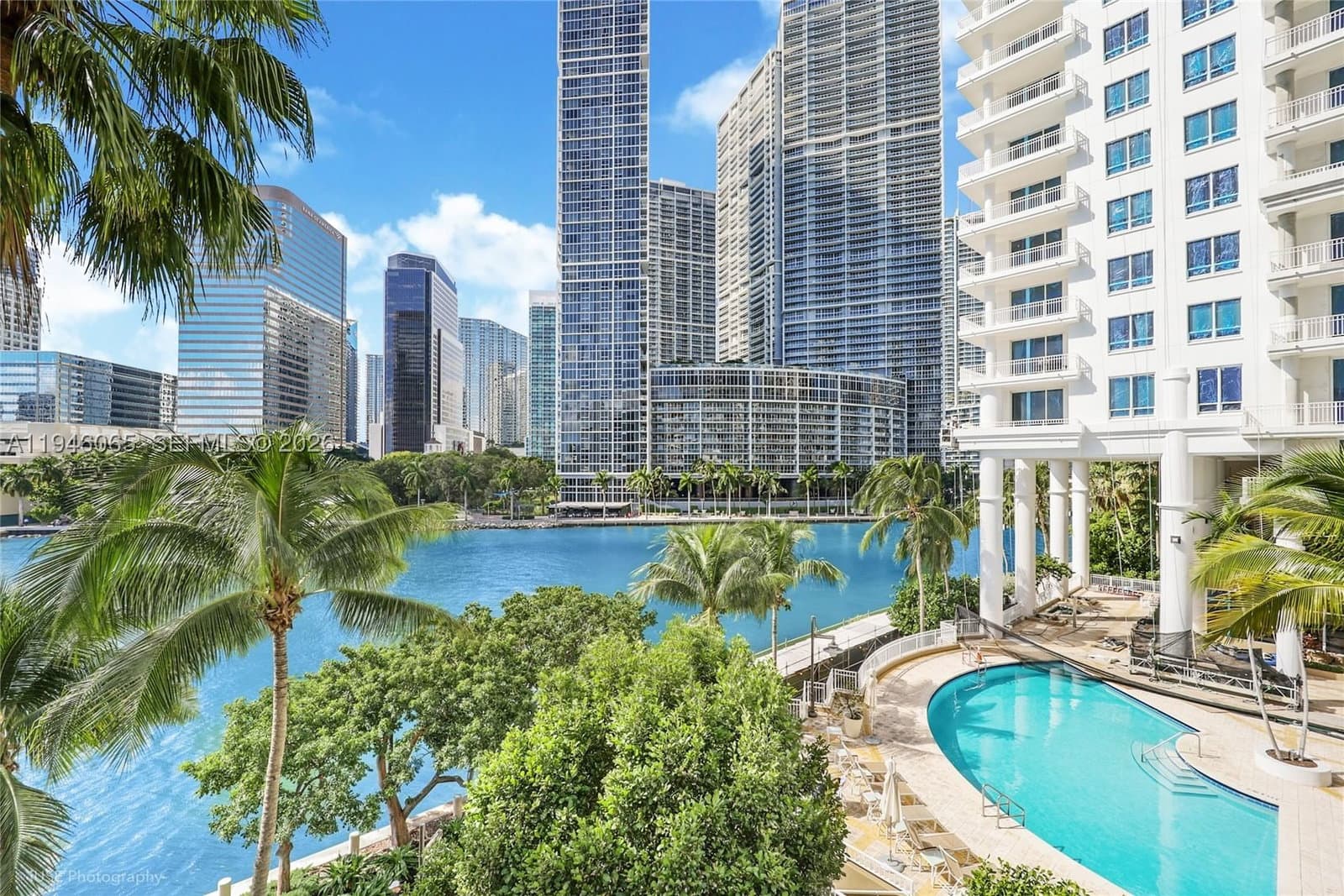 2+1 Condo — 701 Brickell Key Blvd #404, Miami, FL 33131