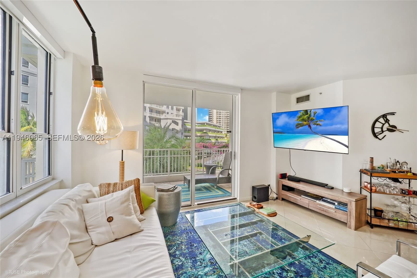 2+1 Condo — 701 Brickell Key Blvd #404, Miami, FL 33131