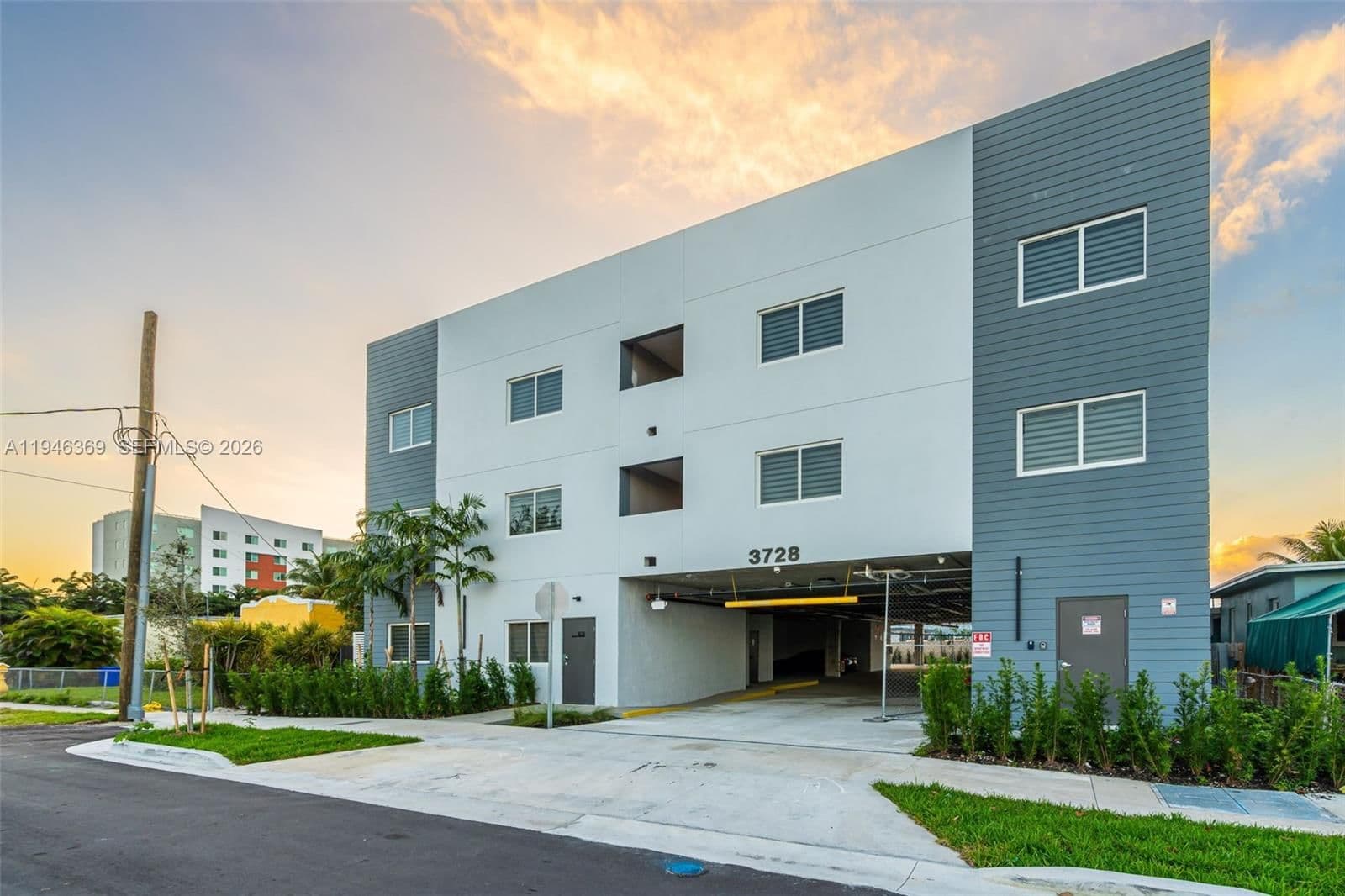 2-bedroom Apartment — 3728 19th Ave #2, Miami, FL 33142