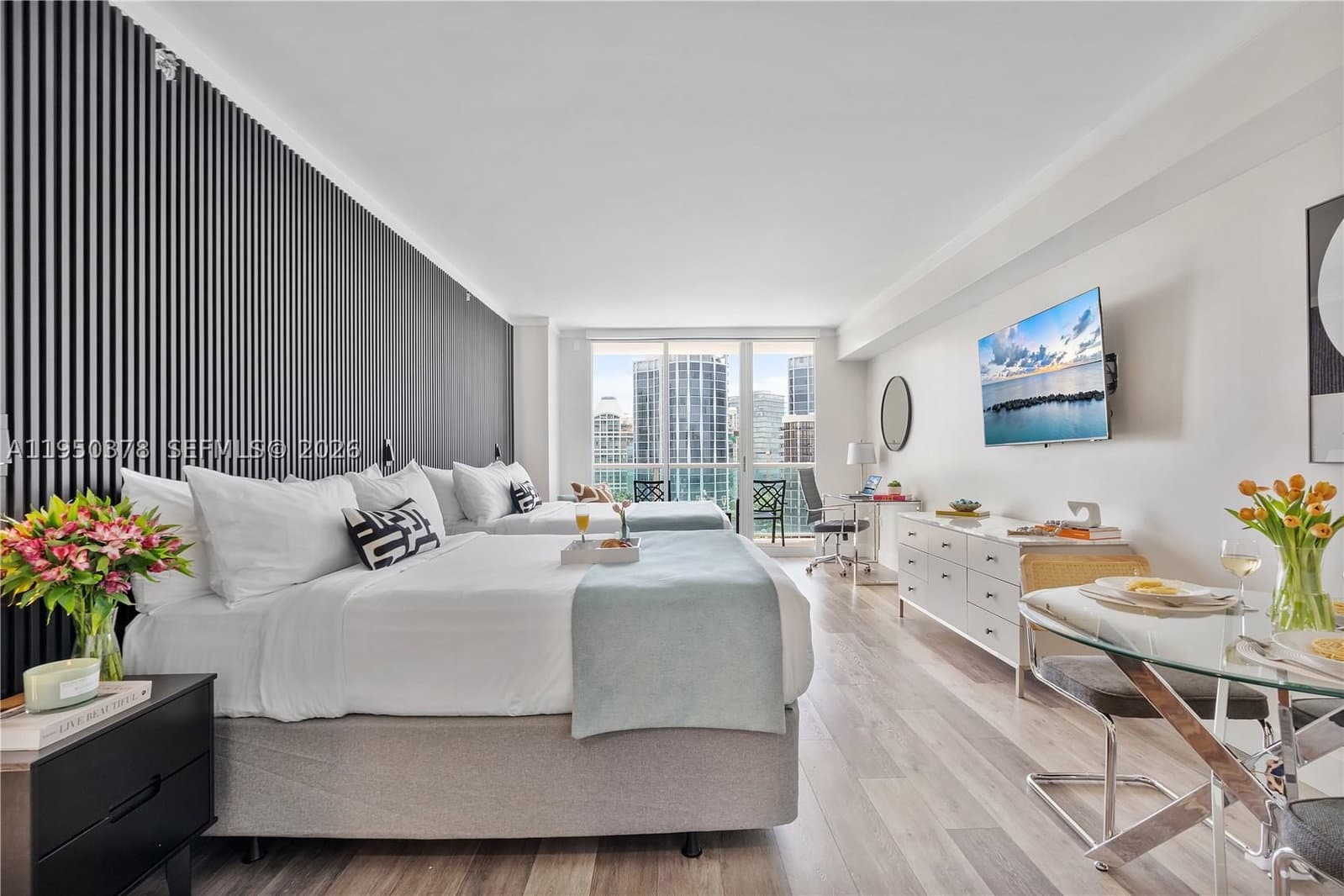 Condo — 2889 Mcfarlane Rd #1409, Miami, FL 33133