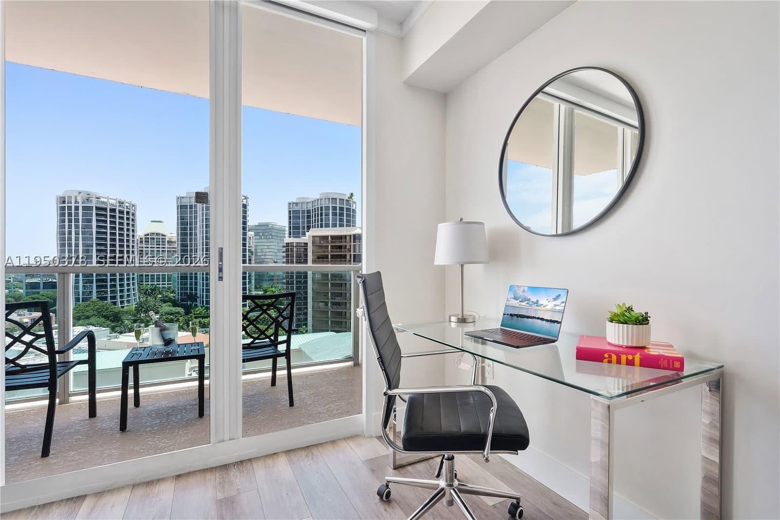 Condo — 2889 Mcfarlane Rd #1409, Miami, FL 33133