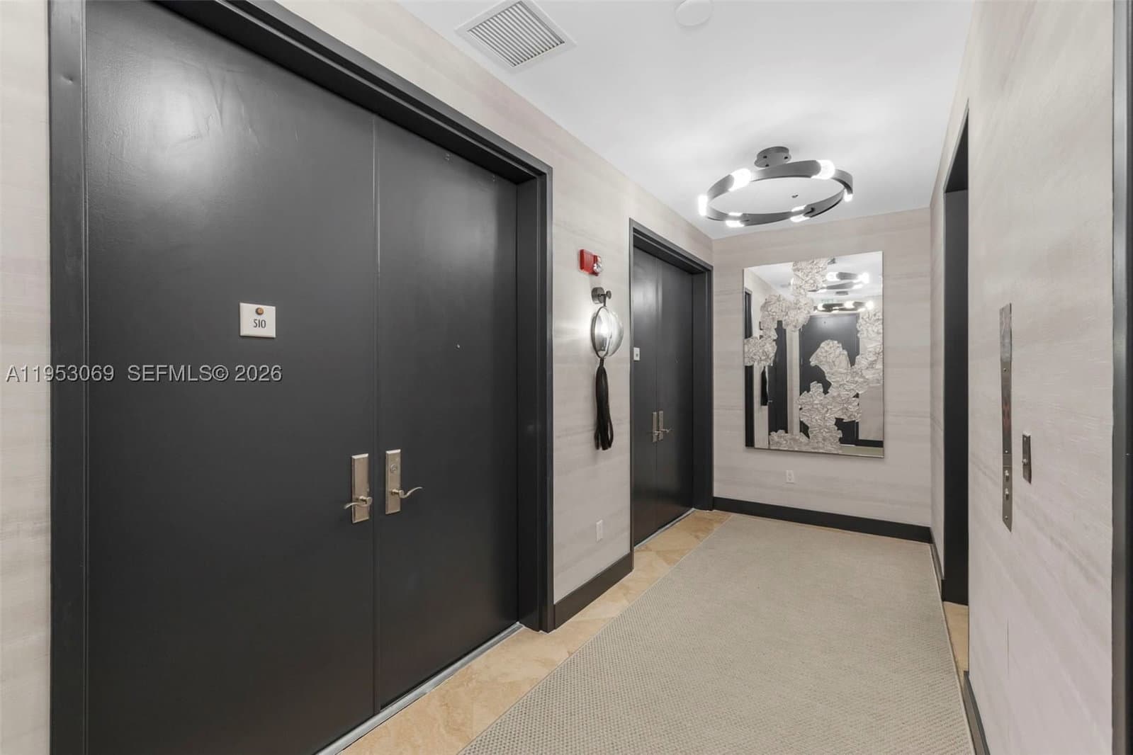3-bedroom Condo — 100 Pointe Dr #510, Miami Beach, FL 33139