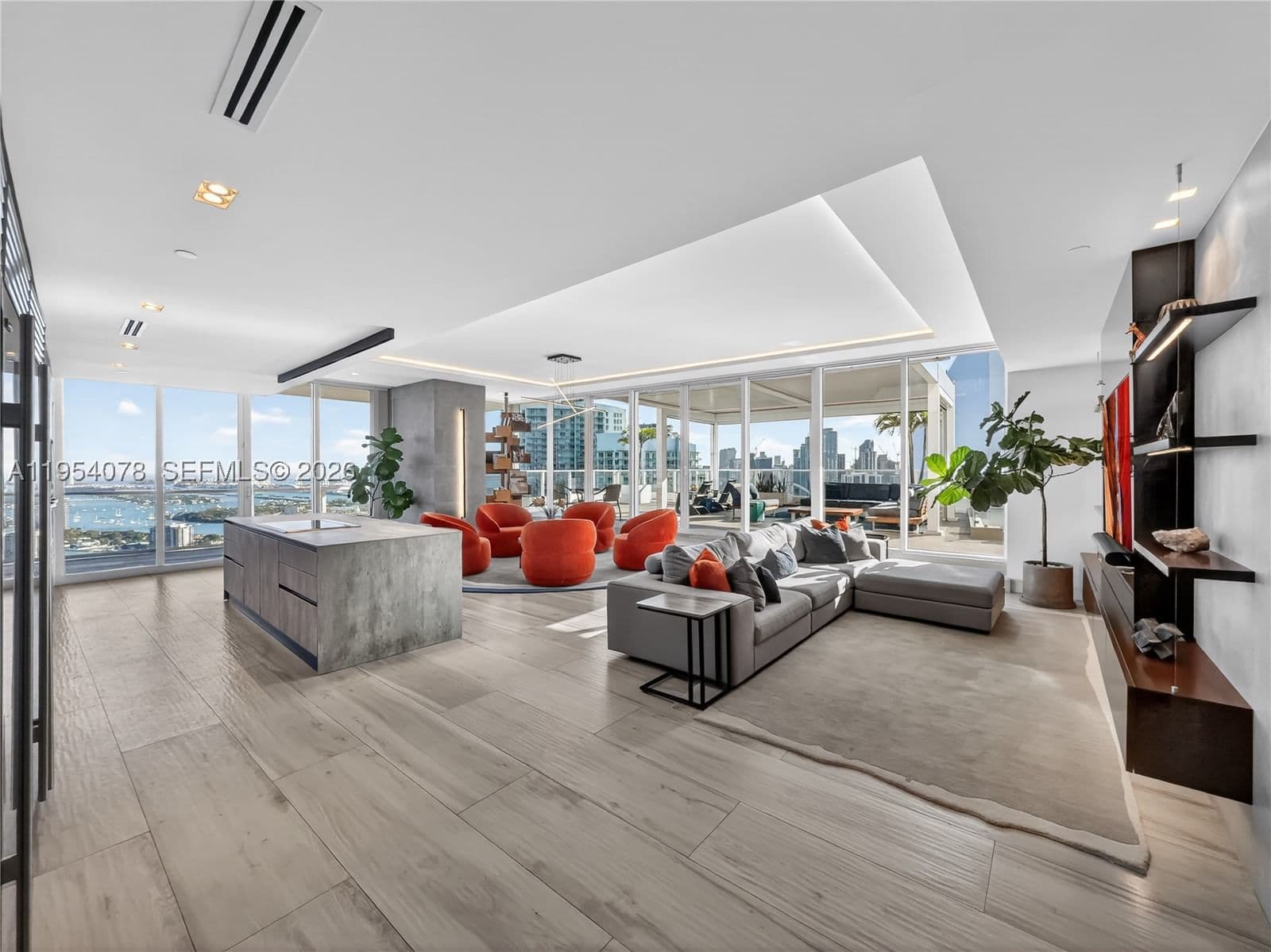 4+1 Condo — 2020 Bayshore Dr #PH-4104, Miami, FL 33137