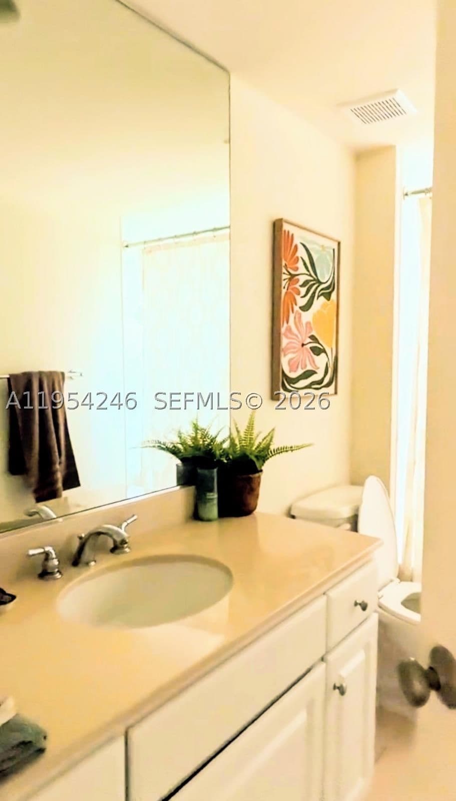 2+1 Condo — 2000 Bayshore Dr #801, Miami, FL 33137