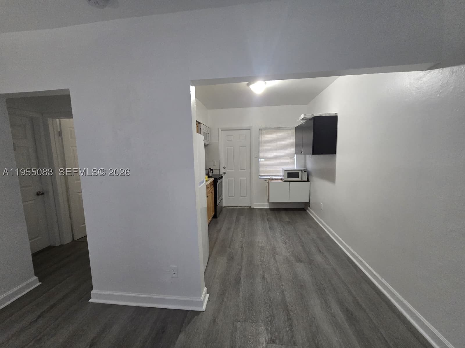 Dubleks — 2729 47th St, Miami, FL 33142