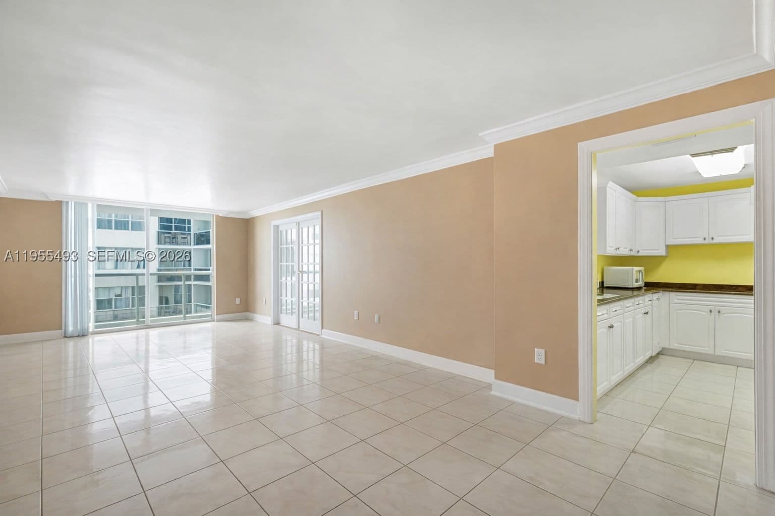 2+1 Condo — 6039 Collins Ave #1206, Miami Beach, FL 33140
