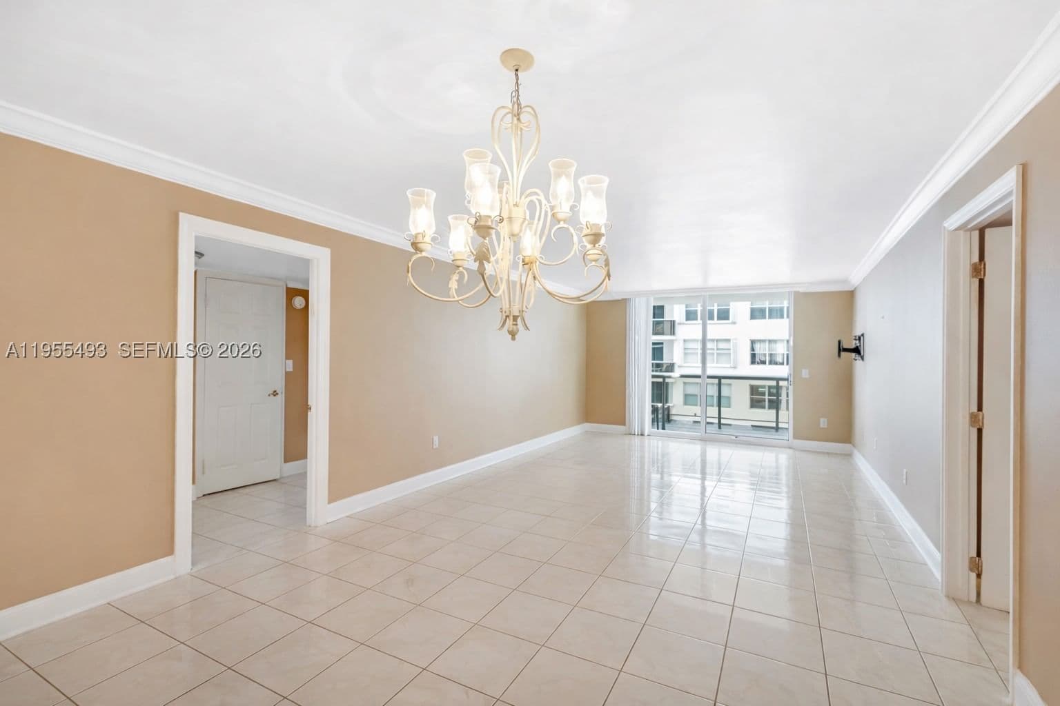 2+1 Condo — 6039 Collins Ave #1206, Miami Beach, FL 33140