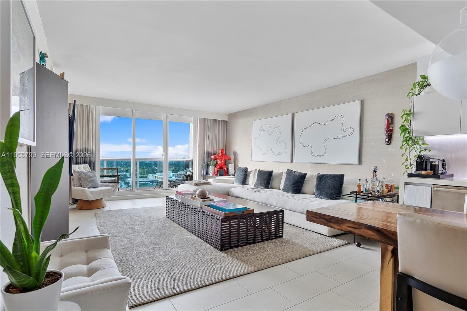 1+1 Condo — 102 24th St #1427, Miami Beach, FL 33139