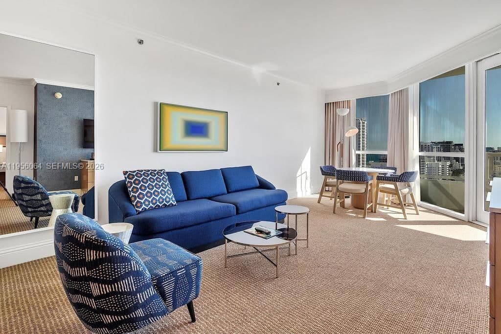 1+1 Condo — 4401 Collins Ave #1712, Miami Beach, FL 33140