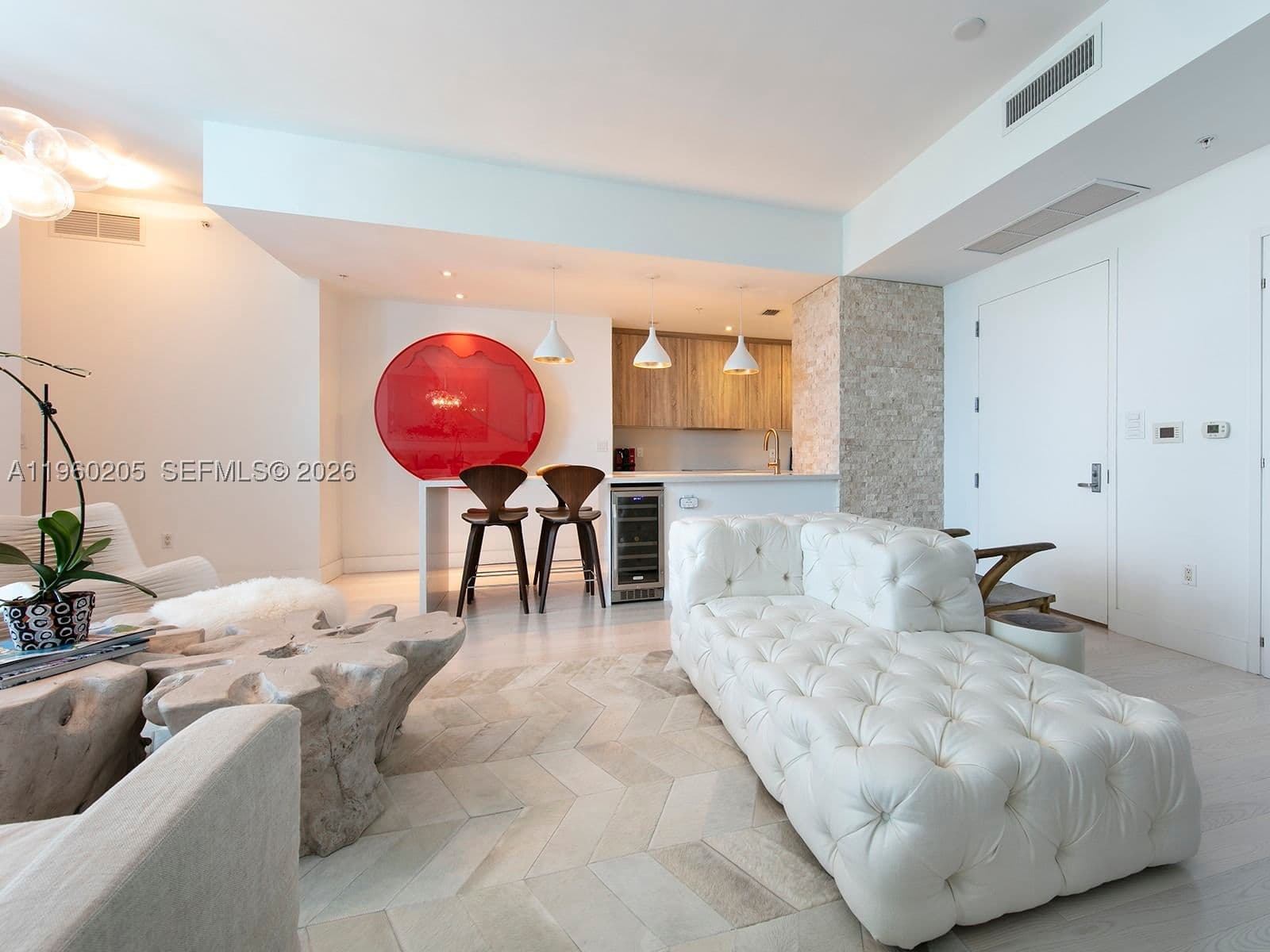 2+1 Condo — 50 Pointe Dr #707, Miami Beach, FL 33139
