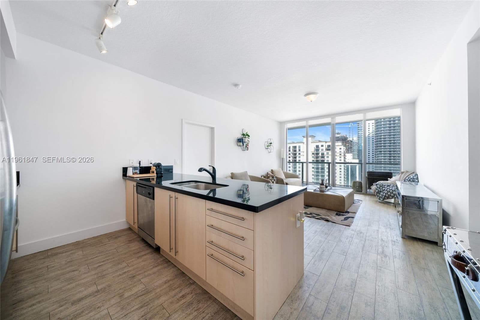 2-bedroom Condo — 1111 1st Ave #3422-N, Miami, FL 33130