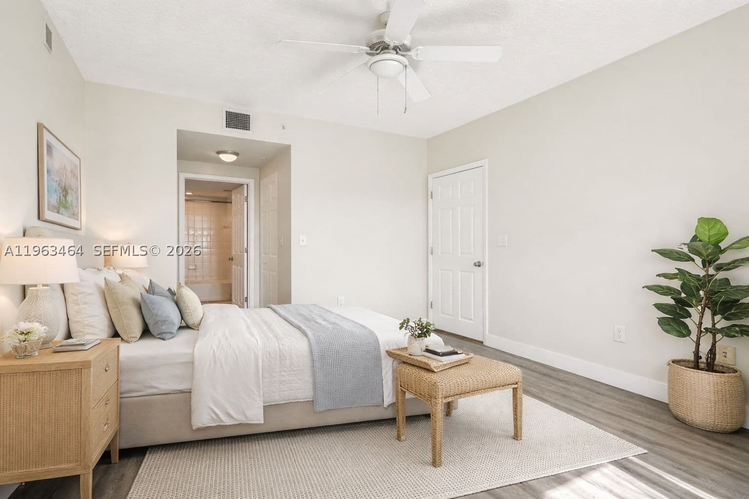 2+1 Condo — 2000 Bayshore Dr #304, Miami, FL 33137