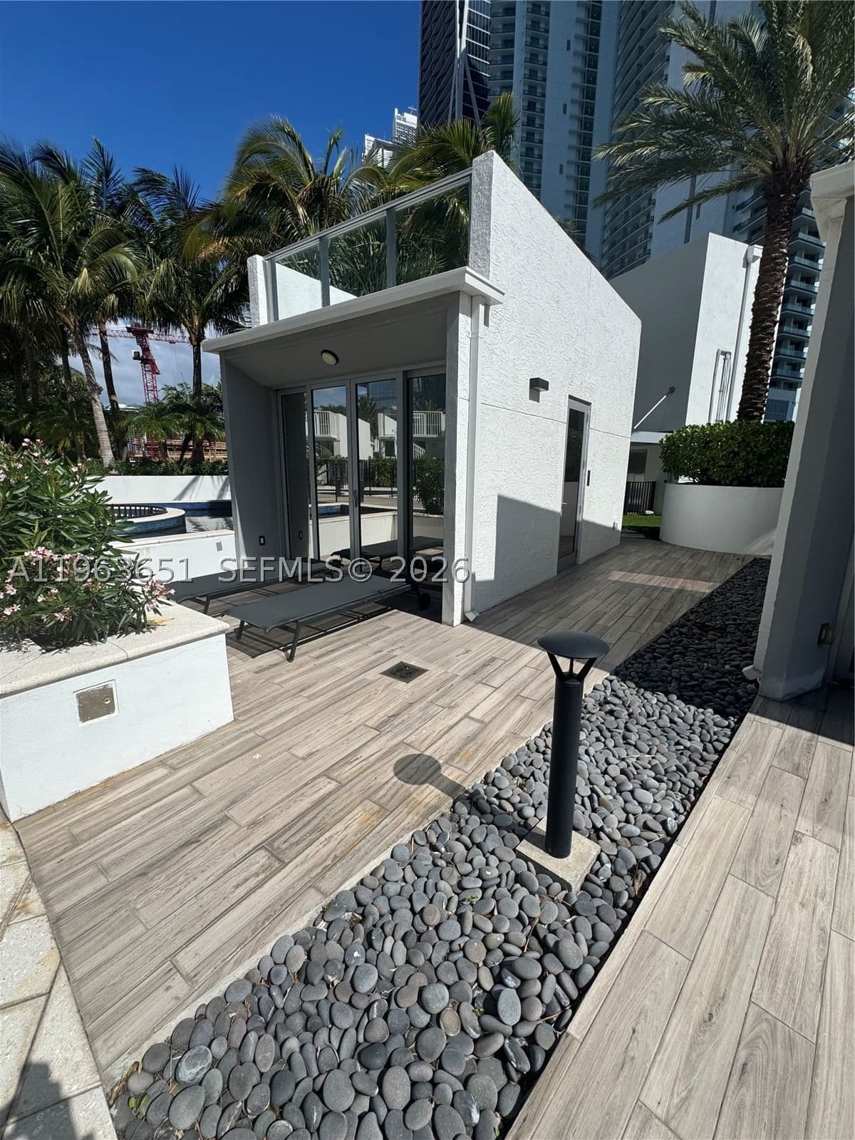1-bedroom Condo — 851 1st ave #1, Miami, FL 33132