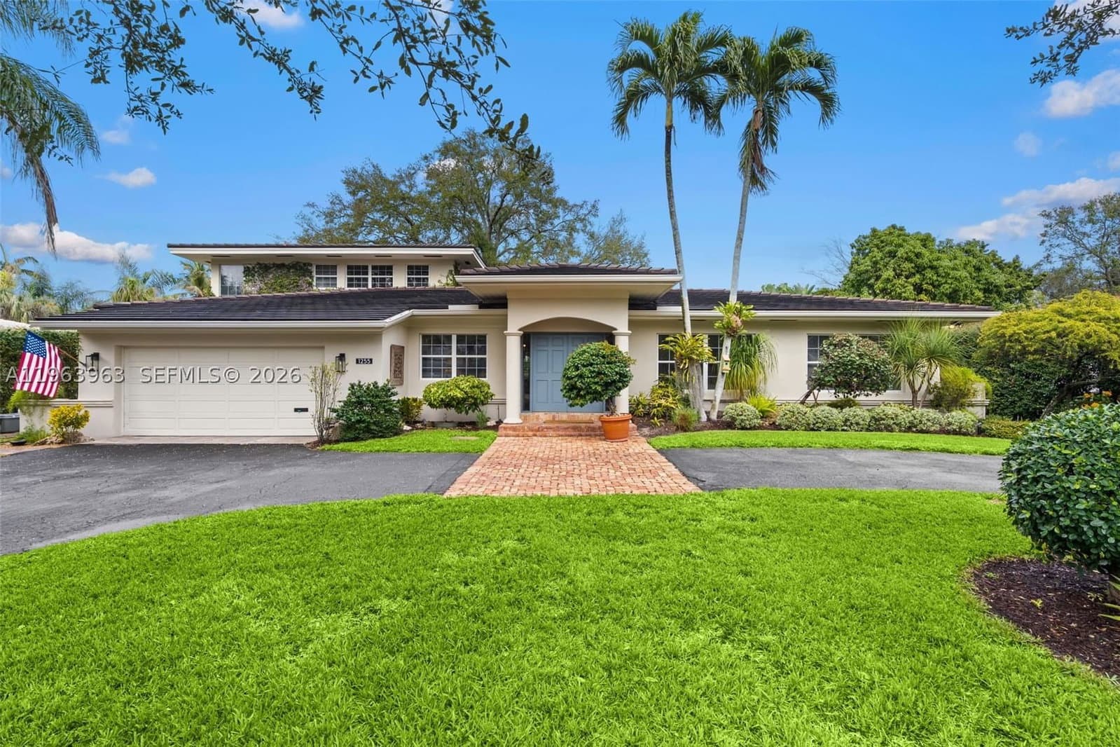4-bedroom Single-Family Home — 1255 Algardi Ave, Coral Gables, FL 33146