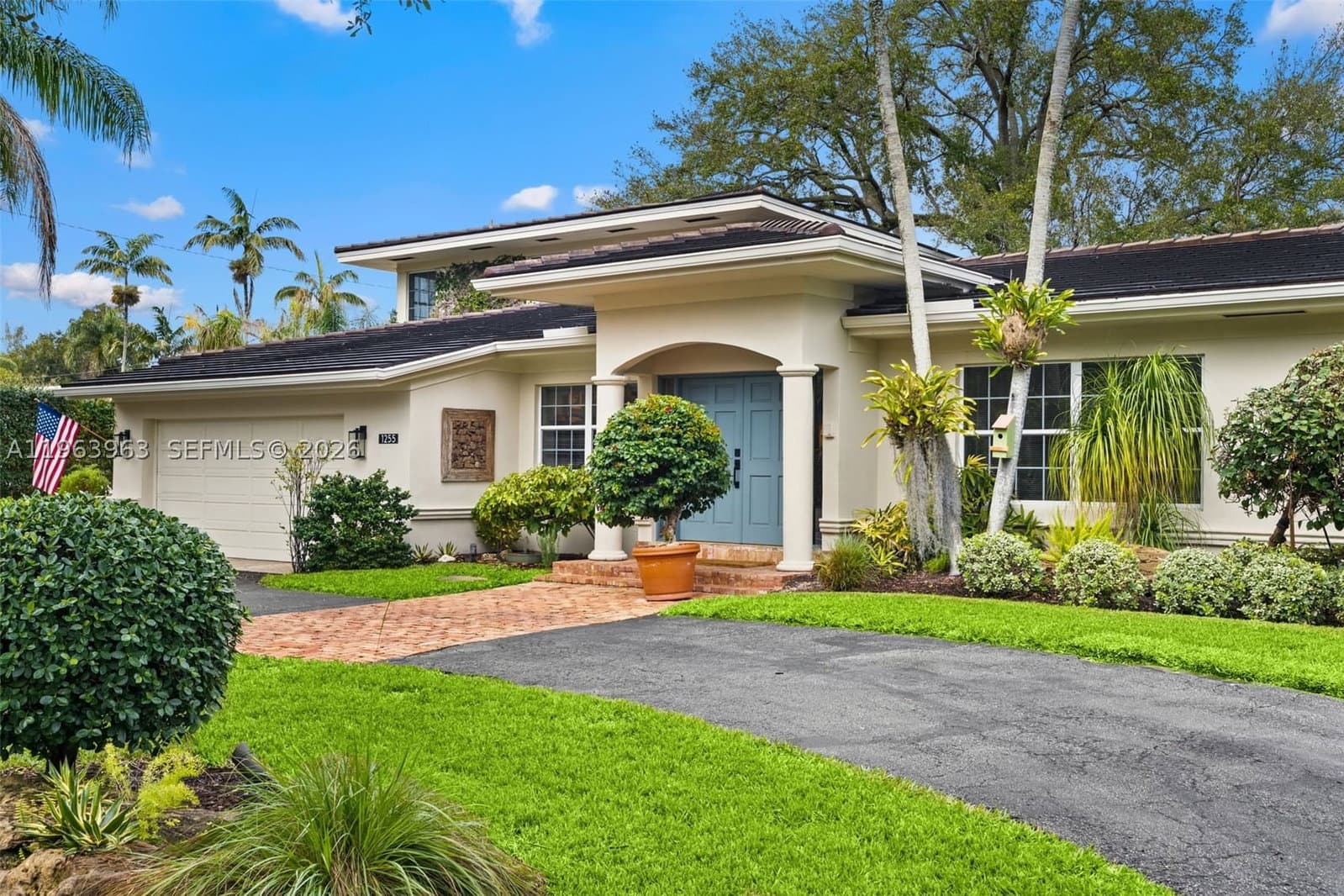 4-bedroom Single-Family Home — 1255 Algardi Ave, Coral Gables, FL 33146