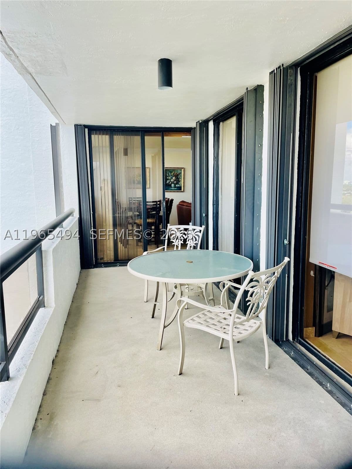 2+1 Condo — 2555 Collins Ave #2006, Miami Beach, FL 33140