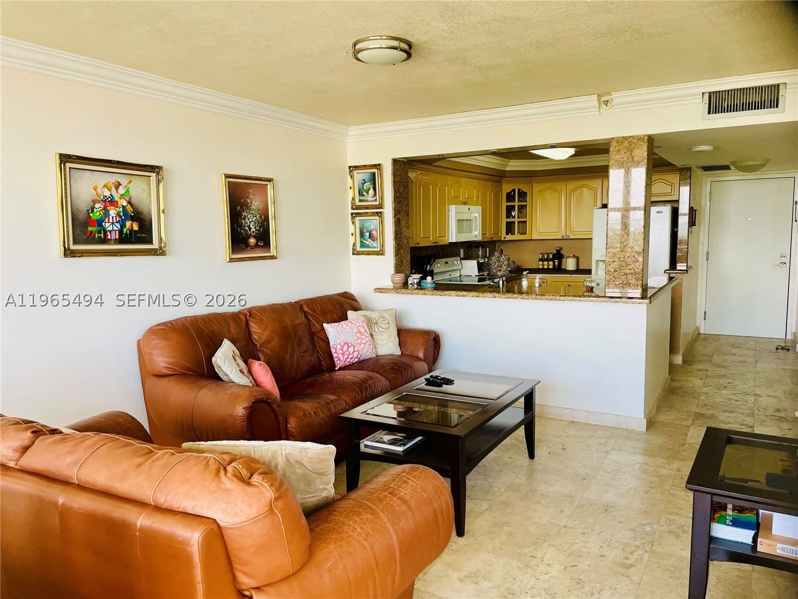 2+1 Condo — 2555 Collins Ave #2006, Miami Beach, FL 33140