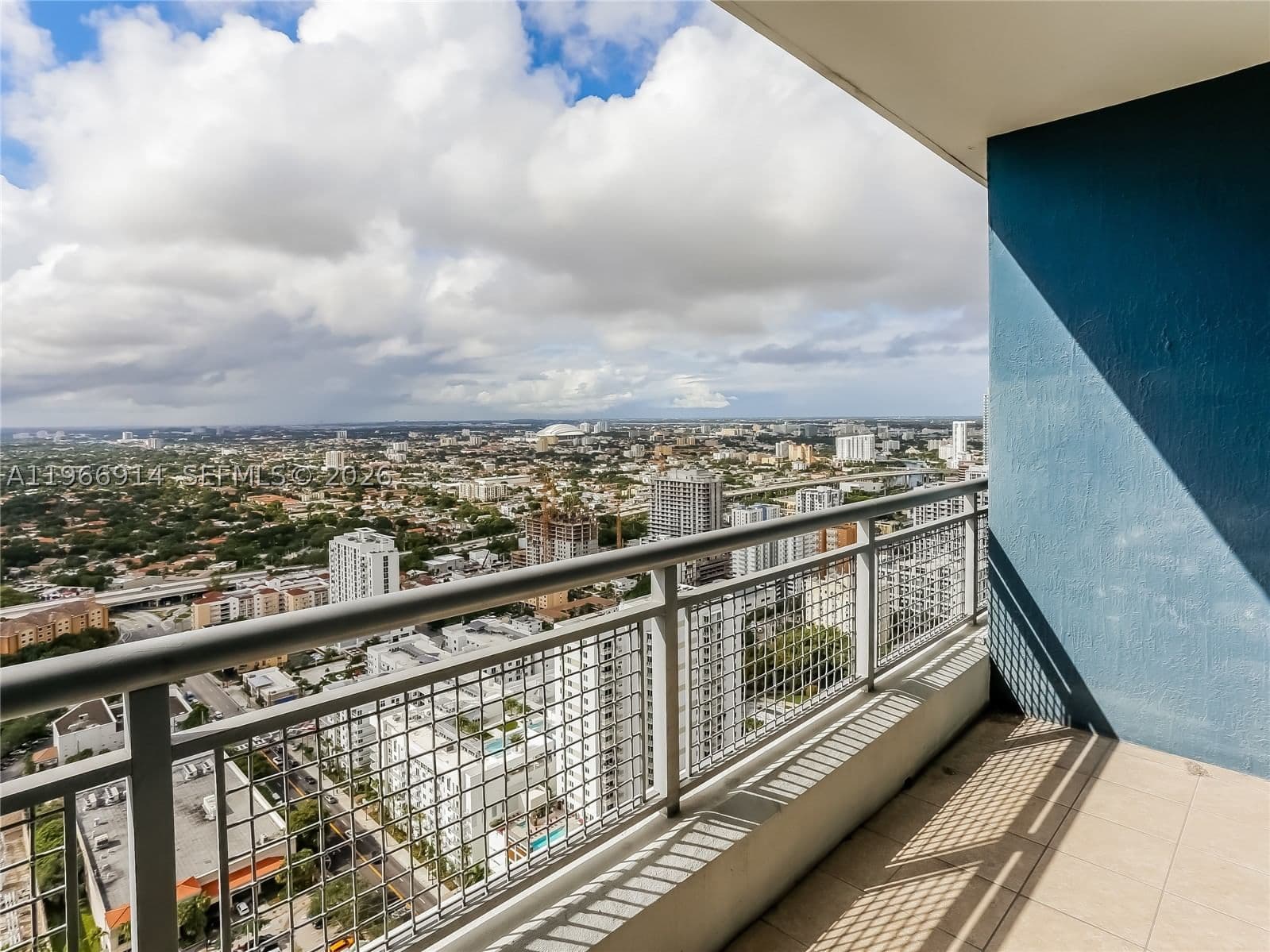 2+1 Condo — 60 13th St #3404, Miami, FL 33130