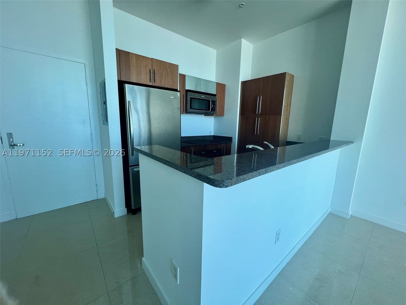 1+1 Condo — 300 Biscayne Blvd #PH-3907, Miami, FL 33131