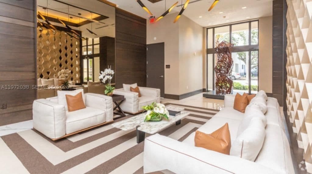 3-bedroom Condo — 301 Altara Ave #701, Coral Gables, FL 33146