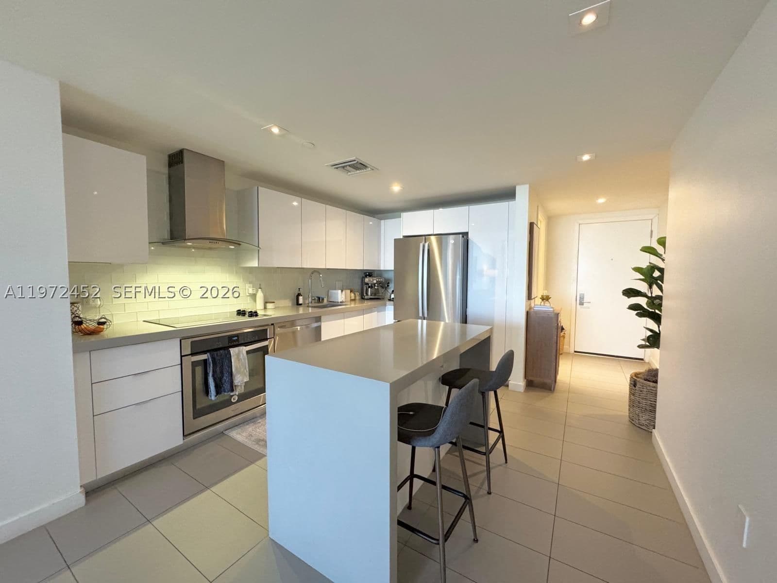 1-bedroom Condo — 1600 1st Ave #1014, Miami, FL 33132