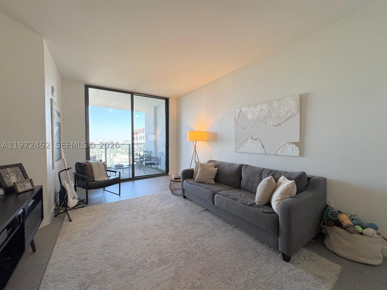 1-bedroom Condo — 1600 1st Ave #1014, Miami, FL 33132