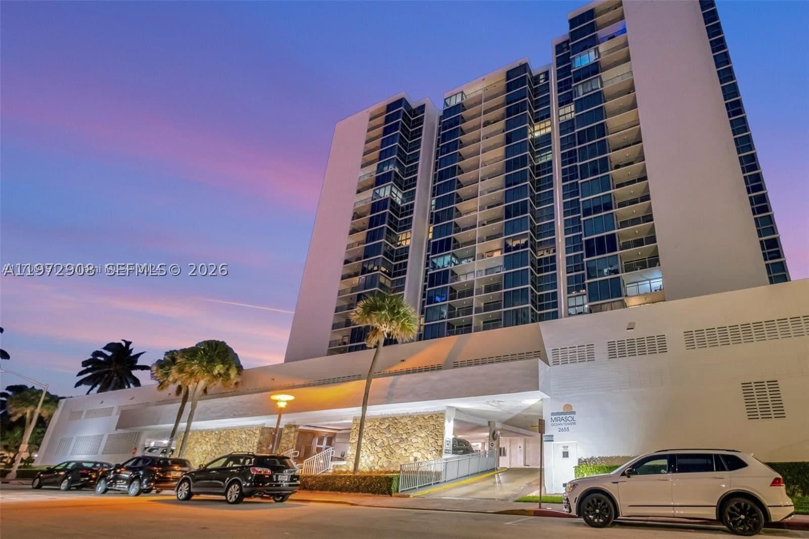 1+1 Condo — 2655 Collins Ave #1404, Miami Beach, FL 33140