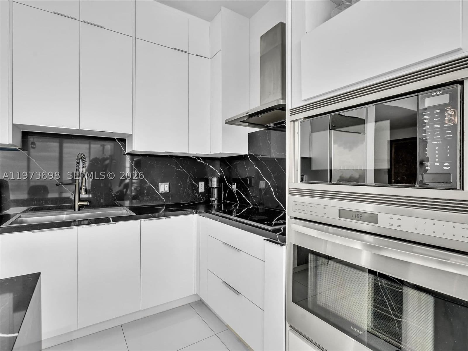3-bedroom Condo — 2020 Bayshore Dr #3303, Miami, FL 33137