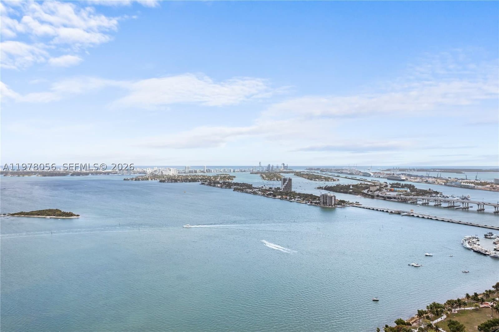 4+1 Condo — 2020 Bayshore Dr #PH 4702, Miami, FL 33137