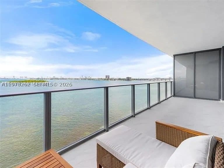 2+1 Condo — 700 24TH ST #606, Miami, FL 33137