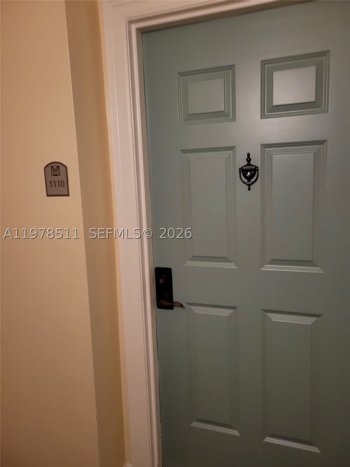 2-bedroom Condo — 888 Douglas Rd #1110, Coral Gables, FL 33134