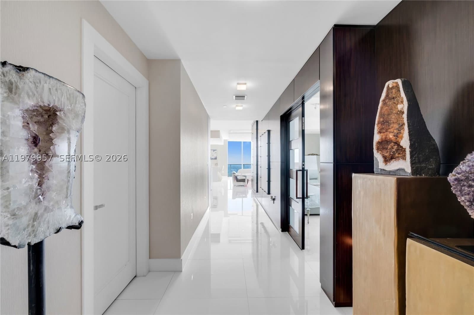 3+1 Condo — 900 Biscayne Blvd #PH6109, Miami, FL 33132