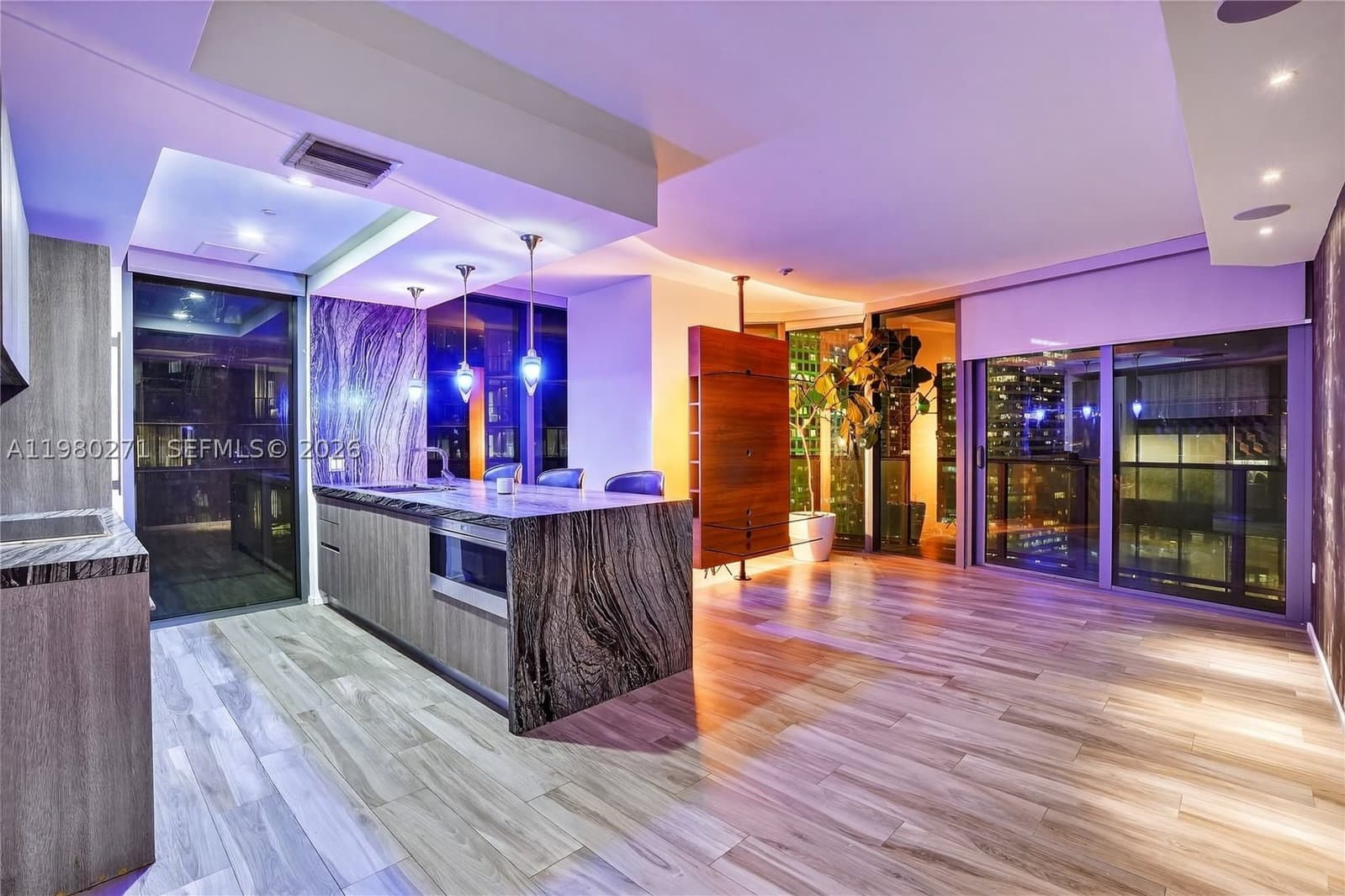 2+1 Condo — 801 Miami Ave #2805, Miami, FL 33130