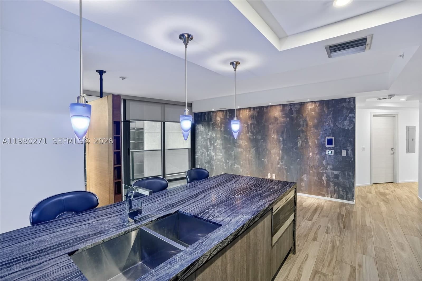2+1 Condo — 801 Miami Ave #2805, Miami, FL 33130