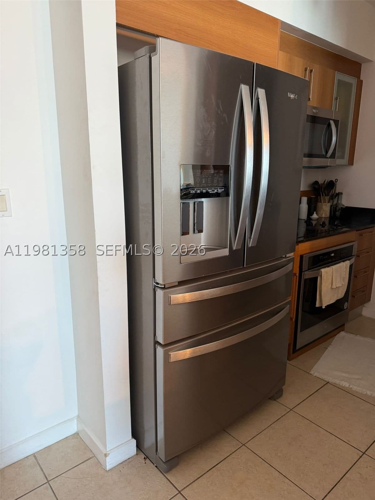1+1 Condo — 335 Biscayne Blvd #3610, Miami, FL 33131