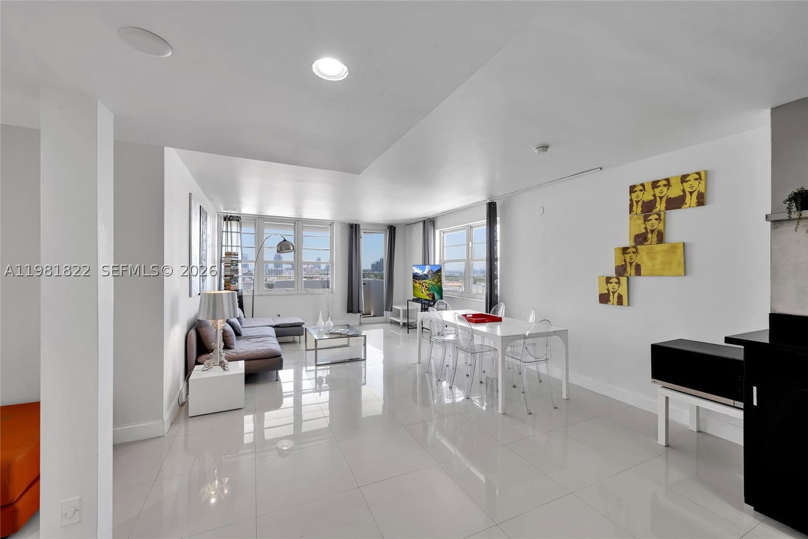 2+1 Condo — 100 Lincoln Rd #1511, Miami Beach, FL 33139