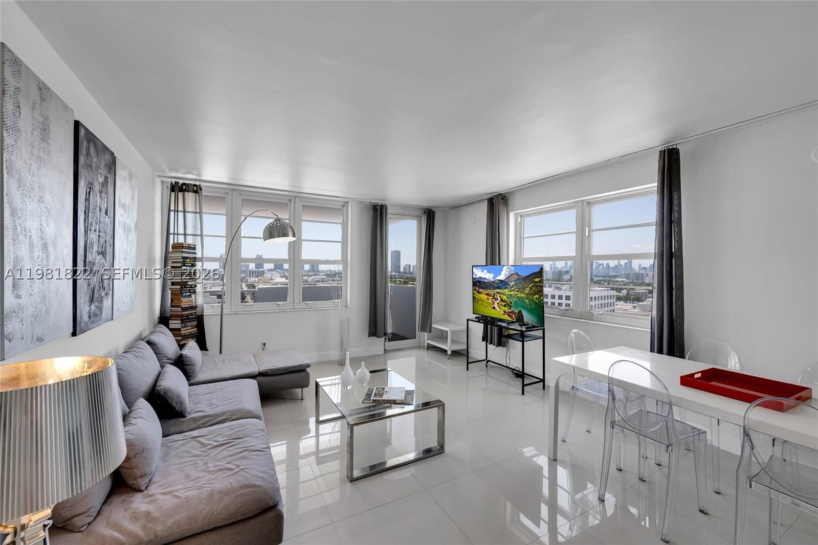 2+1 Condo — 100 Lincoln Rd #1511, Miami Beach, FL 33139