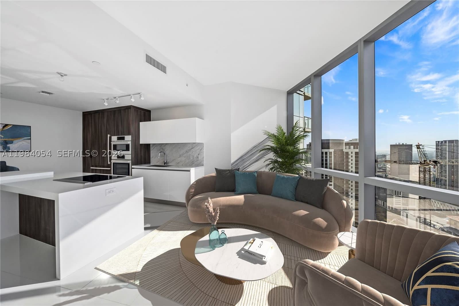 2+1 Condo — 851 1st Ave #4010, Miami, FL 33132