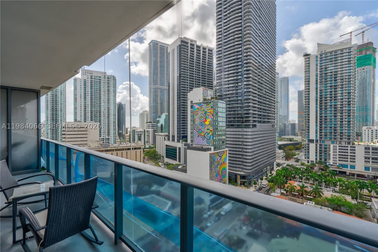 2-bedroom Condo — 45 9th St #1405, Miami, FL 33130