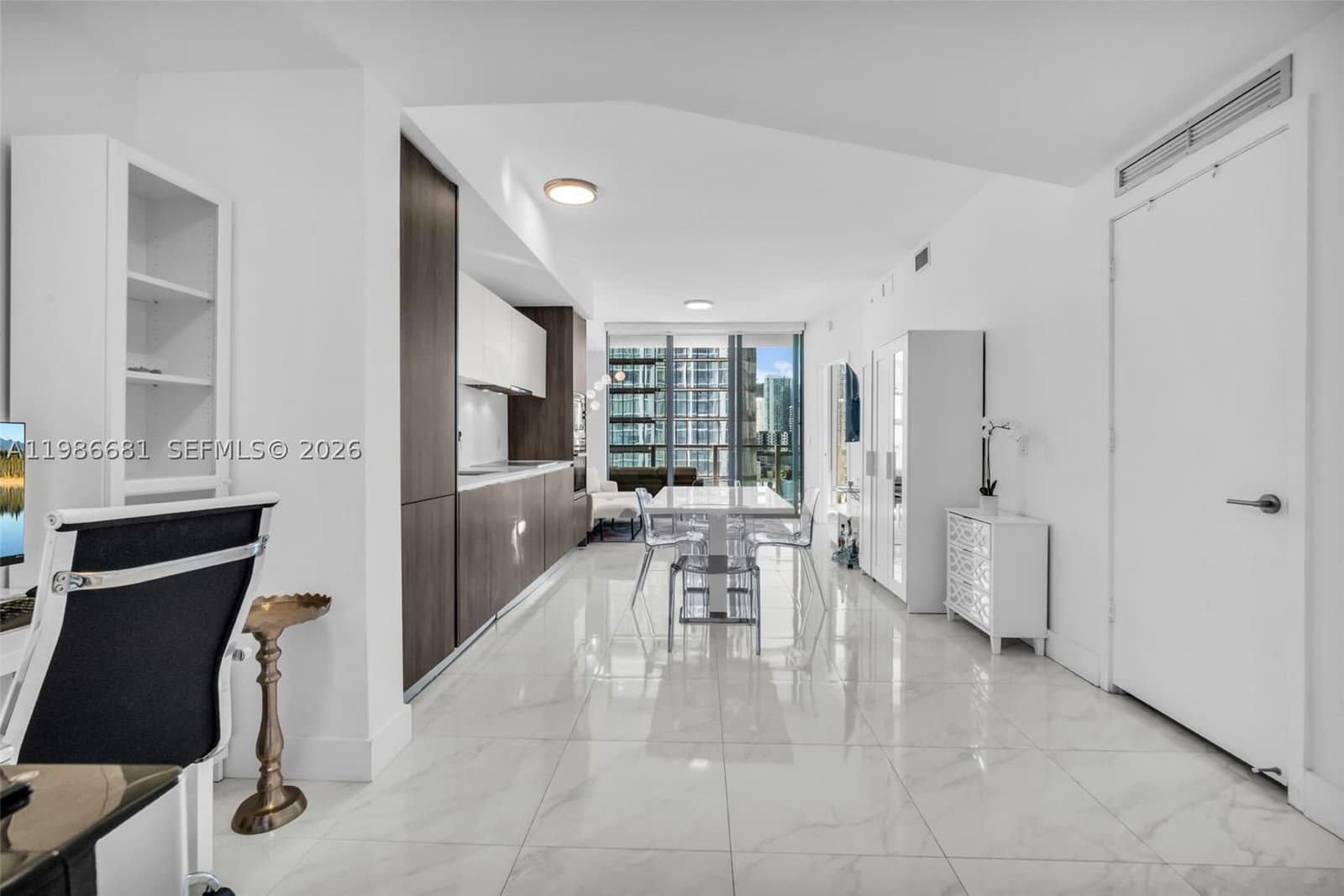 1+1 Condo — 2900 7th Ave #1408, Miami, FL 33137