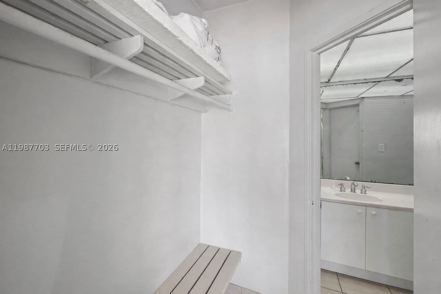 Condo — 5055 Collins Ave #CAB14, Miami Beach, FL 33140